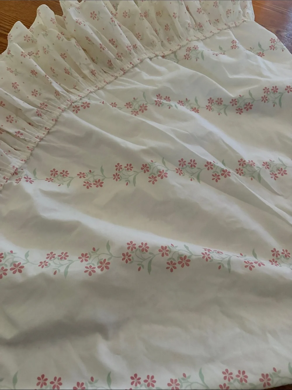 Pink Floral Strip table cloth - Classic Cotton